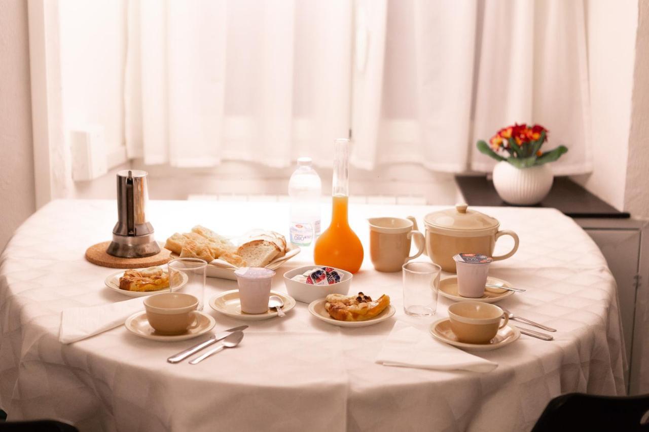 B&B La Casa Del Cuoco - Piccola Camera Con Colazione In Appartamento Condiviso Con L'Host Gênes Extérieur photo